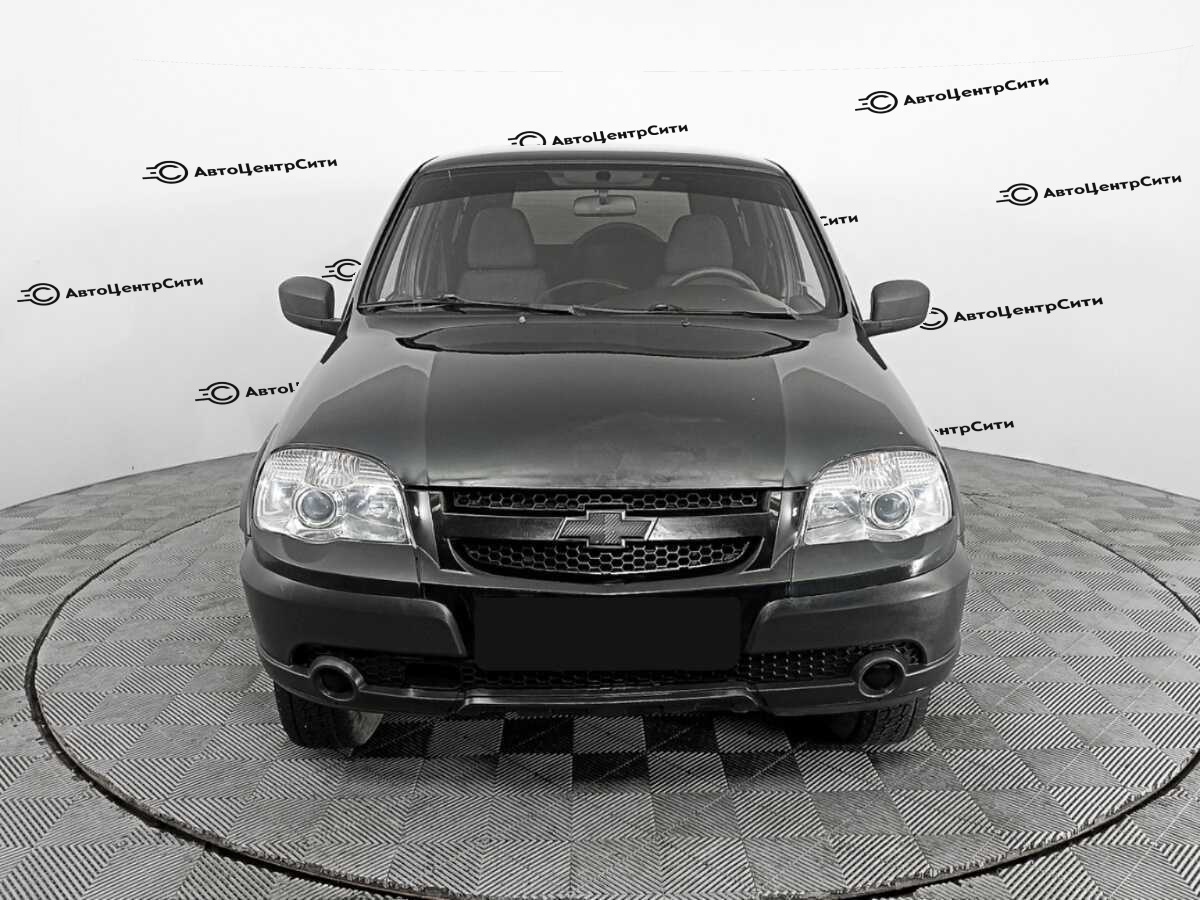 Chevrolet Niva с пробегом — 2013 год. Фото: #1