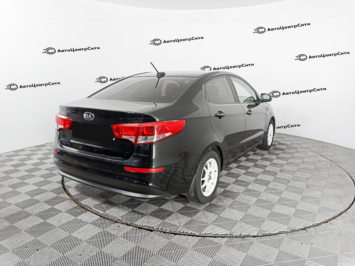 Kia Rio с пробегом — 2017 год. Фото: #4