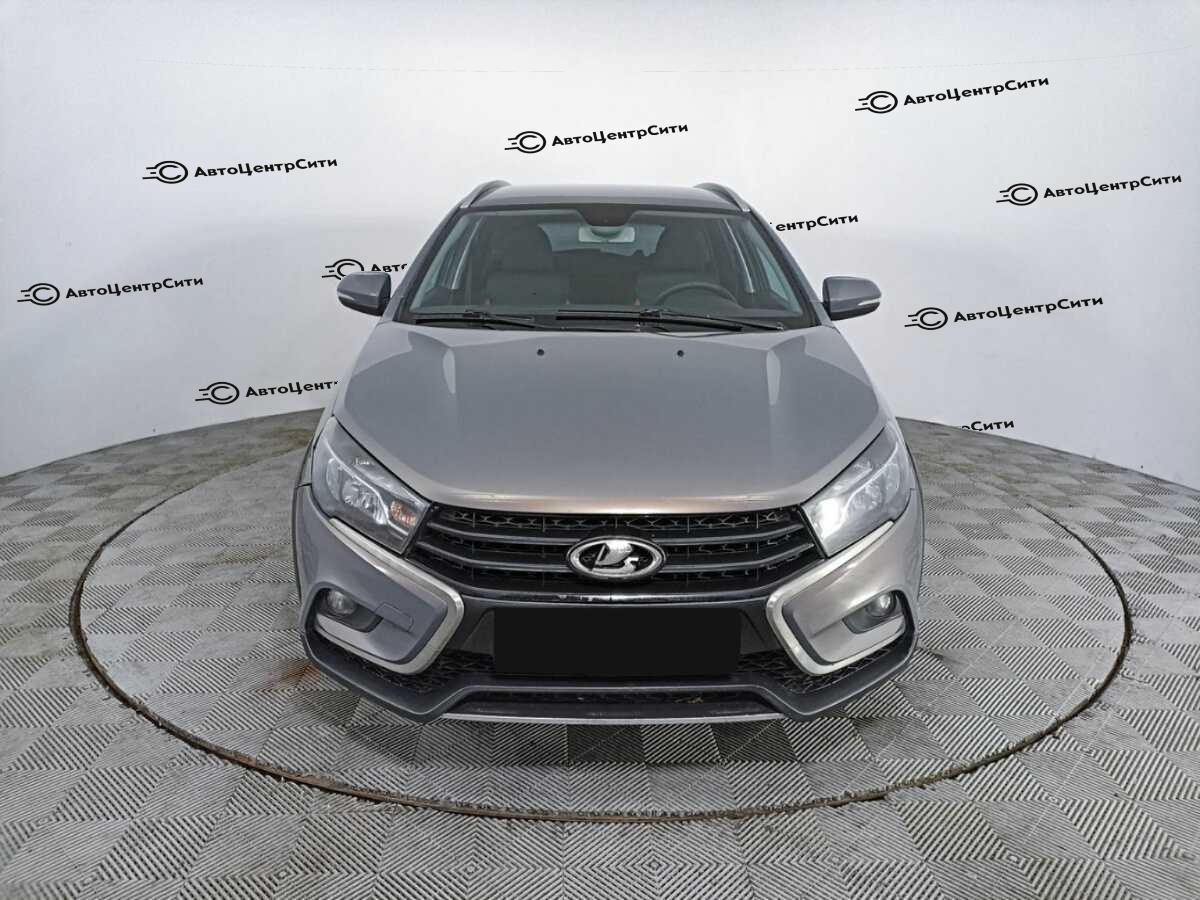 Lada (ВАЗ) Vesta с пробегом — 2017 год. Фото: #1