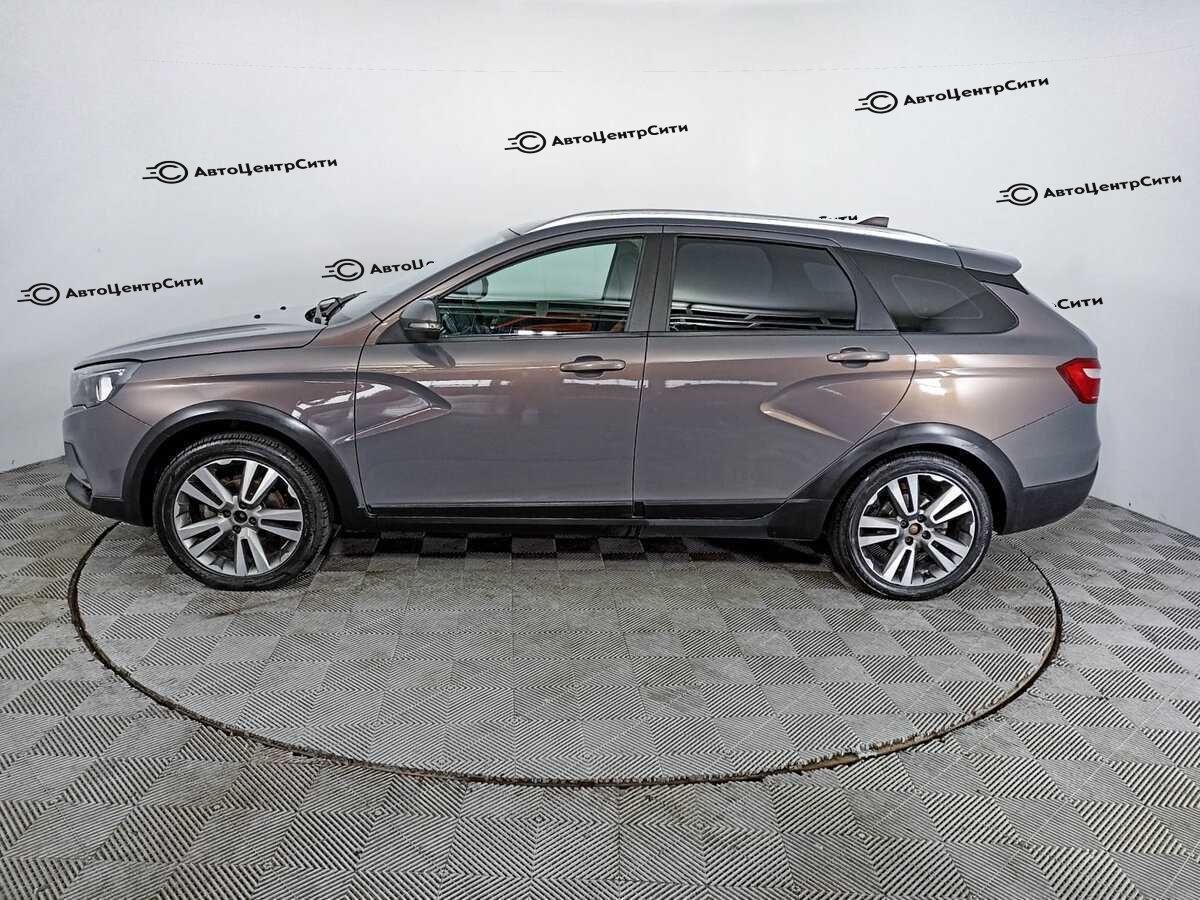 Lada (ВАЗ) Vesta с пробегом — 2017 год. Фото: #7