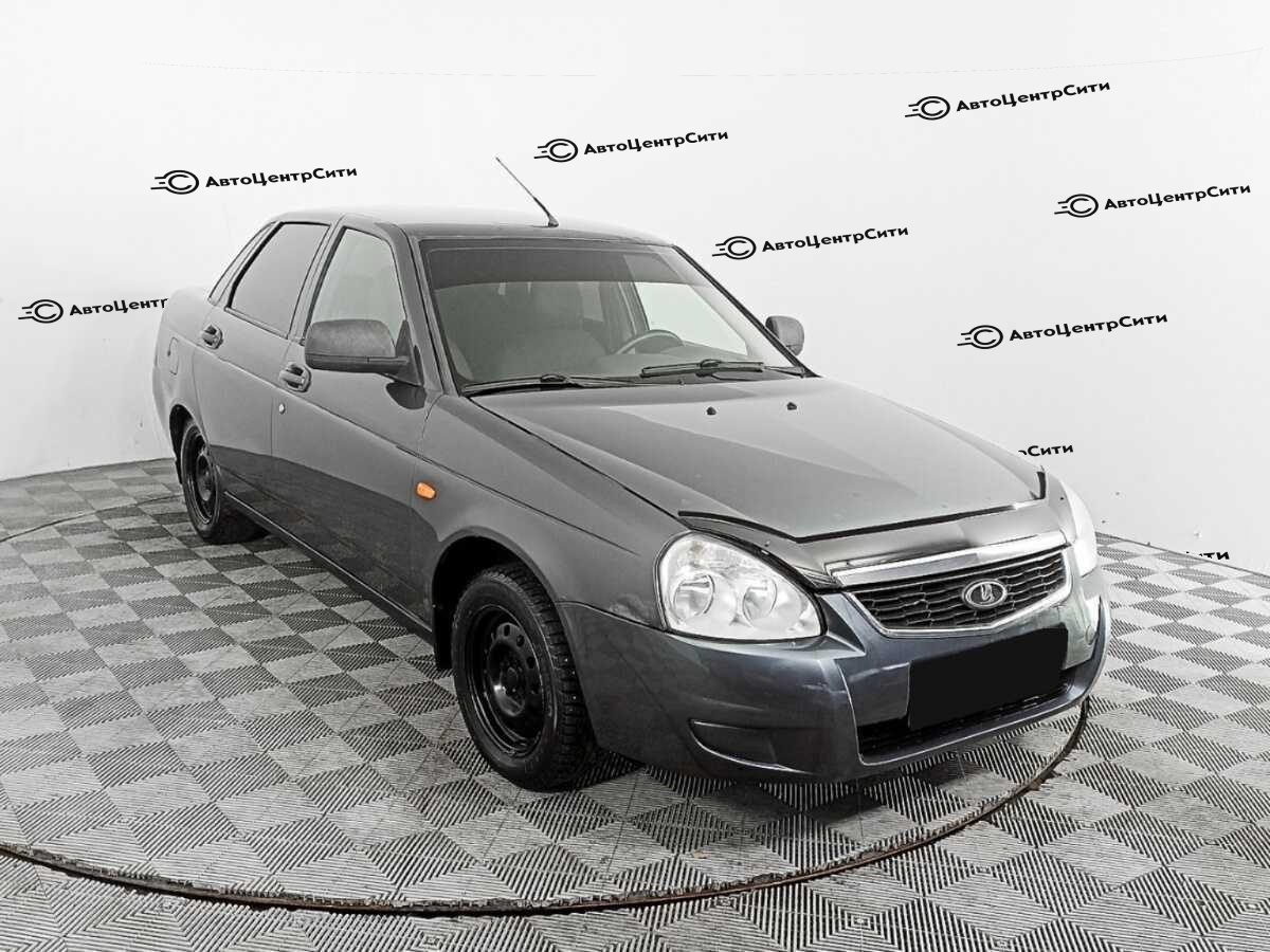 Lada (ВАЗ) Priora с пробегом — 2015 год. Фото: #2