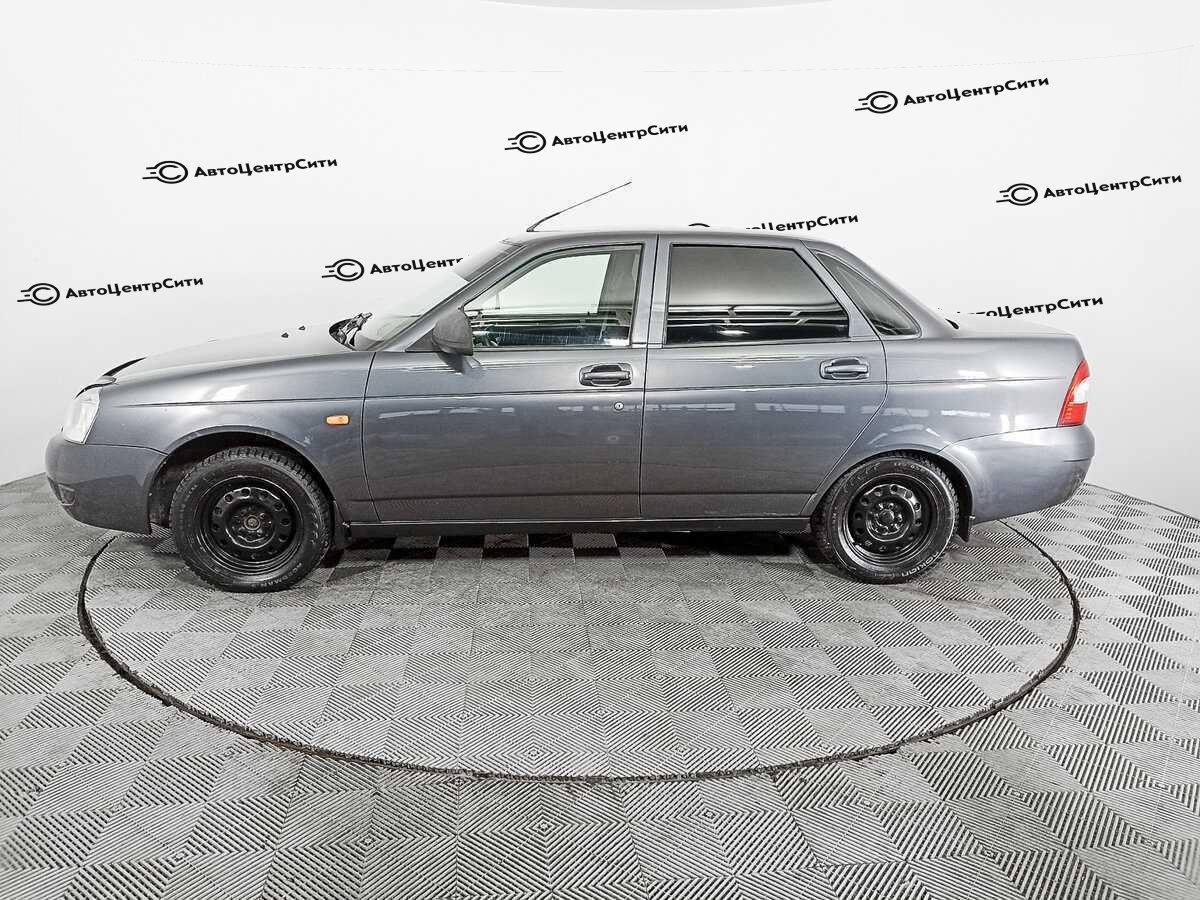 Lada (ВАЗ) Priora с пробегом — 2015 год. Фото: #6