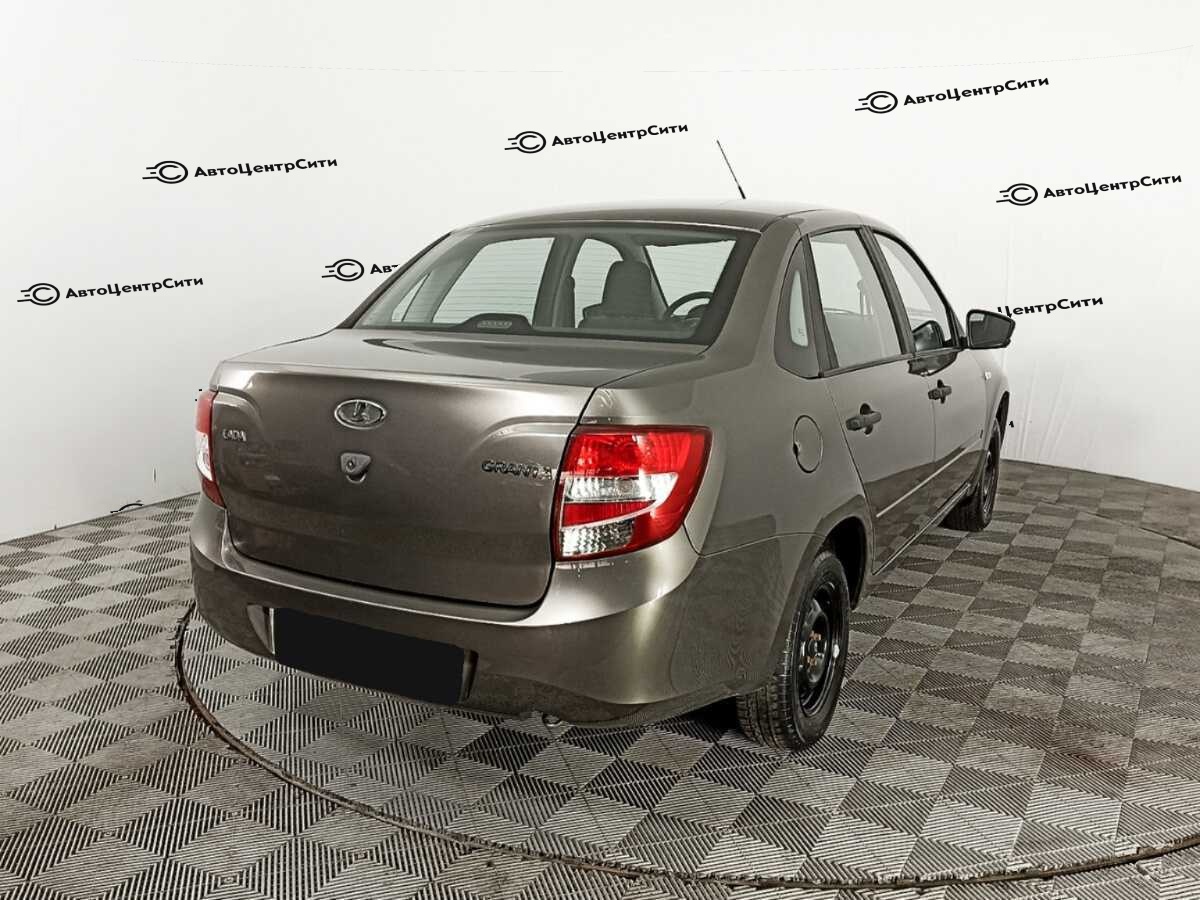 Lada (ВАЗ) Granta с пробегом — 2018 год. Фото: #4