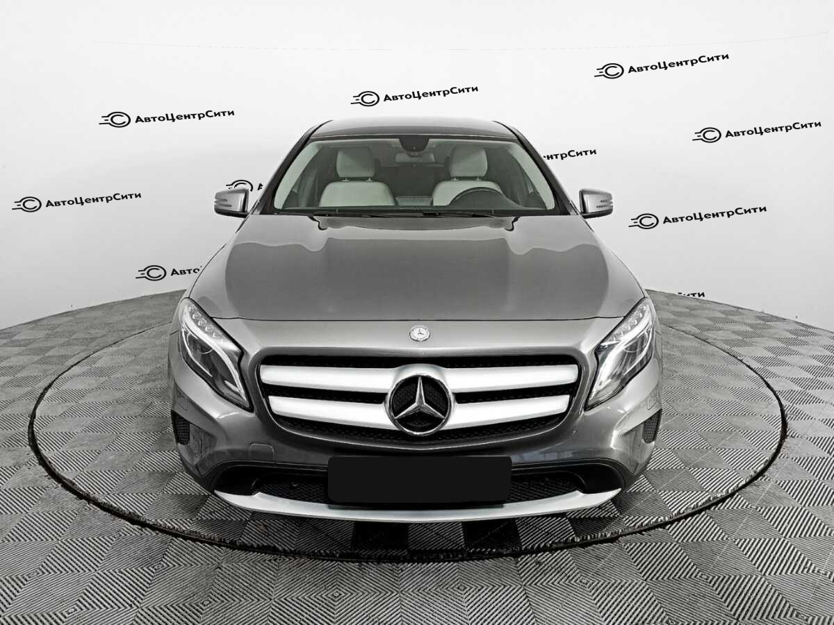 Mercedes-Benz GLA с пробегом — 2015 год. Фото: #1