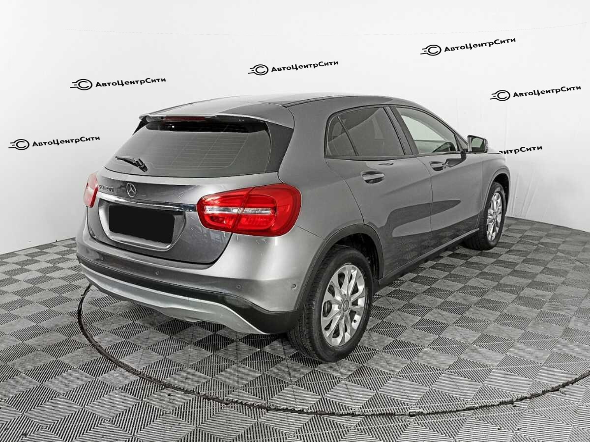 Mercedes-Benz GLA с пробегом — 2015 год. Фото: #4