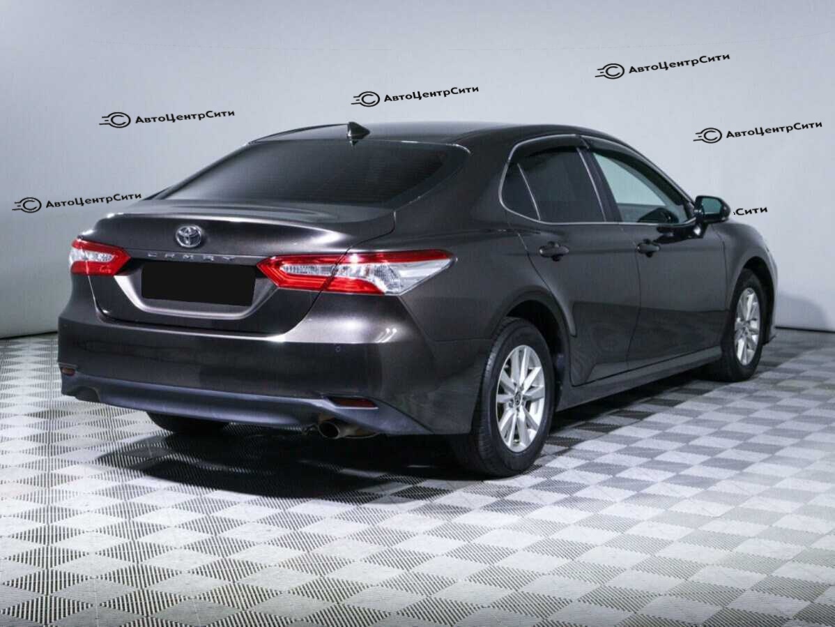 Toyota Camry с пробегом — 2020 год. Фото: #4