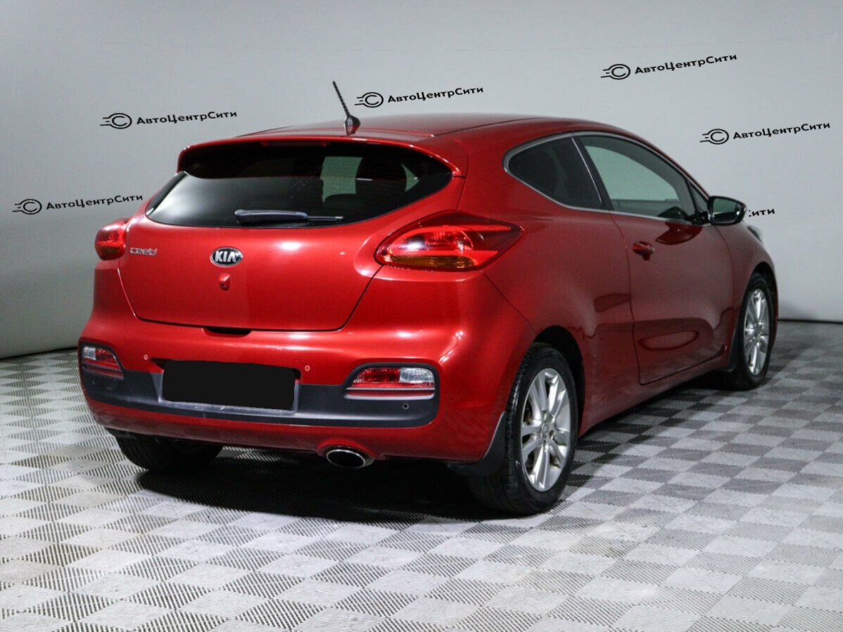 Kia Ceed с пробегом — 2013 год. Фото: #3