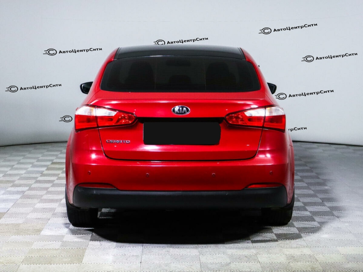 Kia Cerato с пробегом — 2014 год. Фото: #5