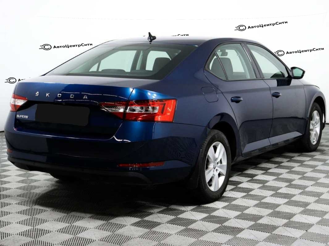 Skoda Superb с пробегом — 2020 год. Фото: #4