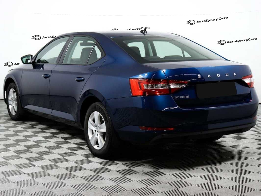 Skoda Superb с пробегом — 2020 год. Фото: #6