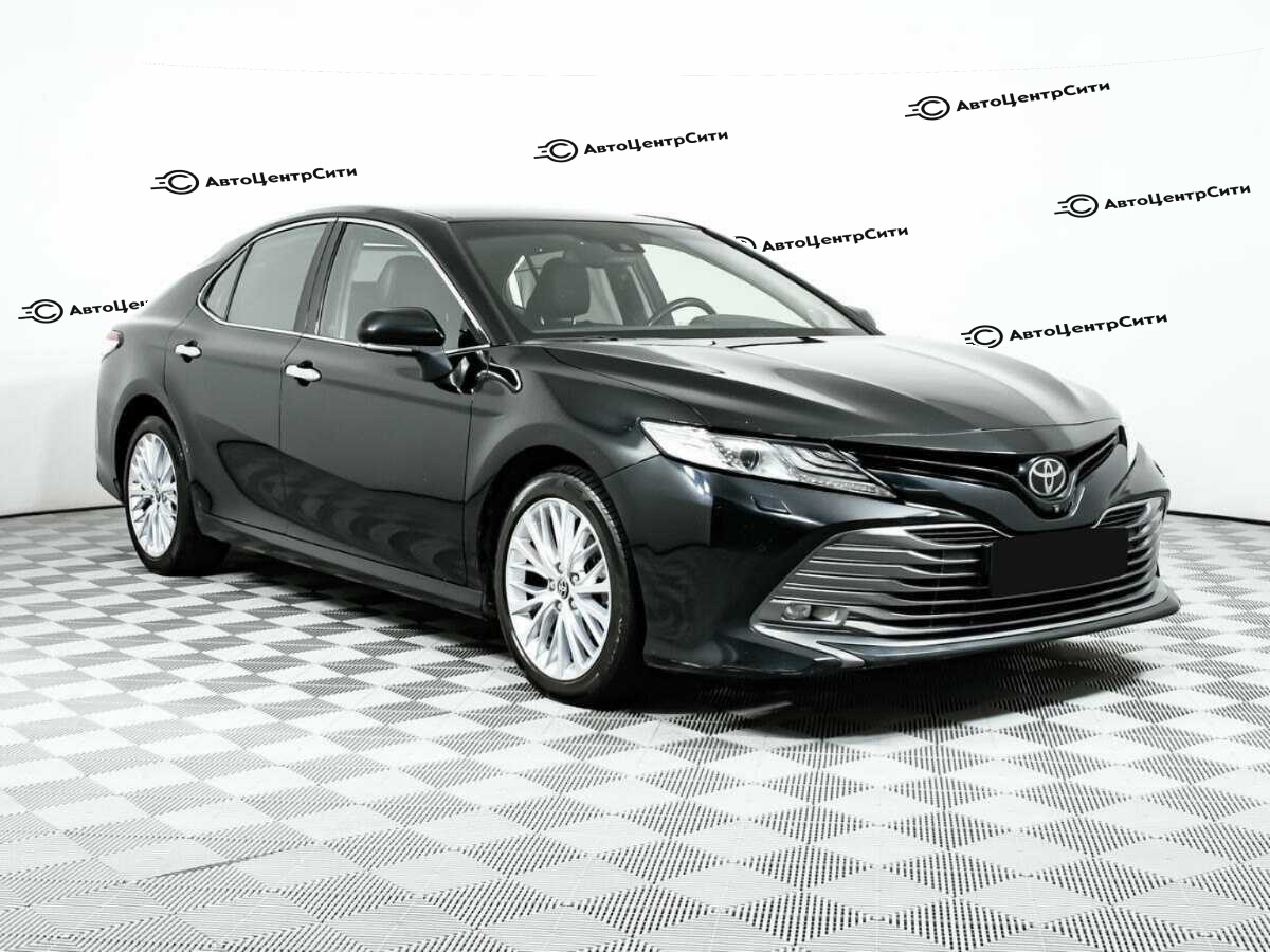 Toyota Camry с пробегом — 2020 год. Фото: #2