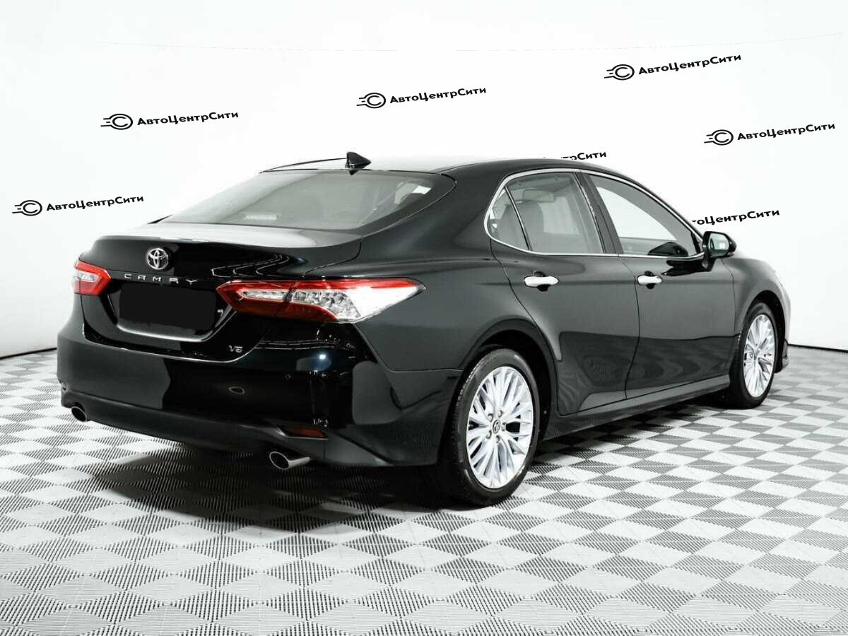 Toyota Camry с пробегом — 2020 год. Фото: #4