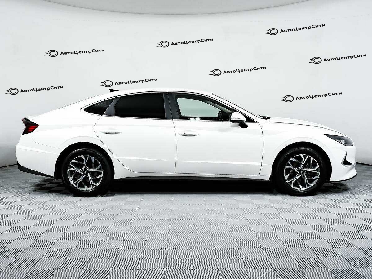 Hyundai Sonata с пробегом — 2022 год. Фото: #3