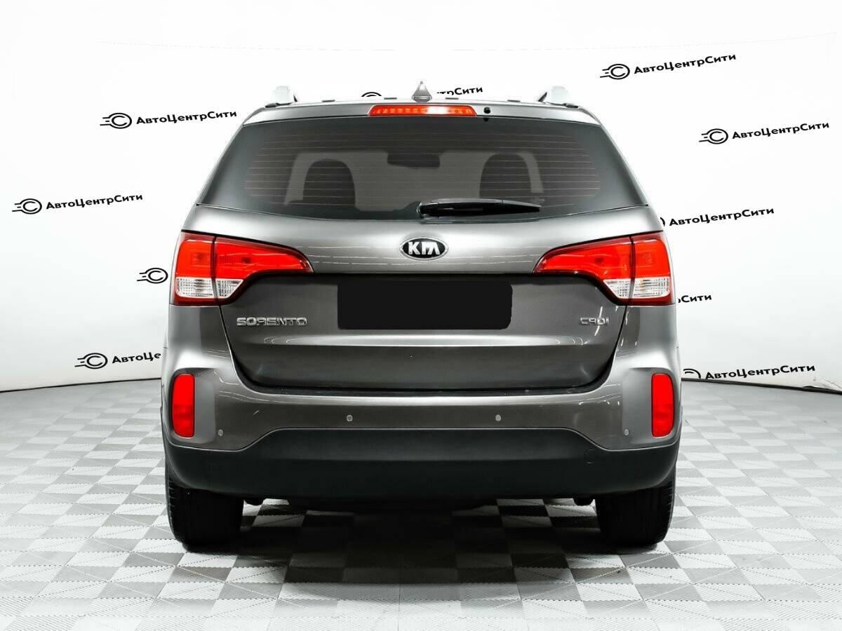 Kia Sorento с пробегом — 2014 год. Фото: #4