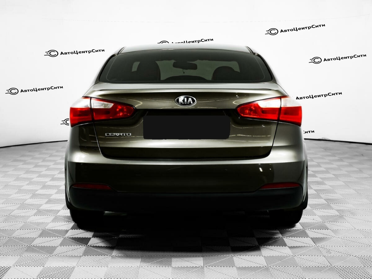 Kia Cerato с пробегом — 2014 год. Фото: #5