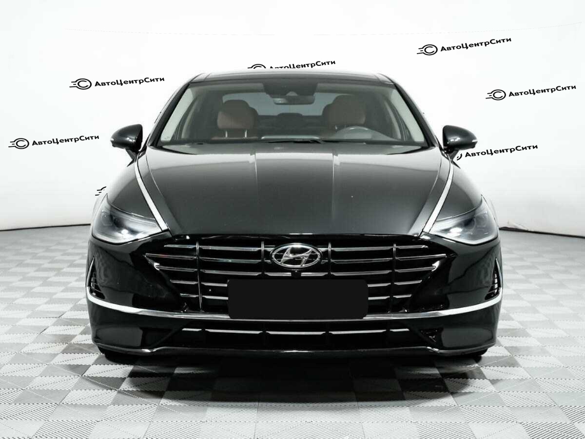 Hyundai Sonata с пробегом — 2021 год. Фото: #1