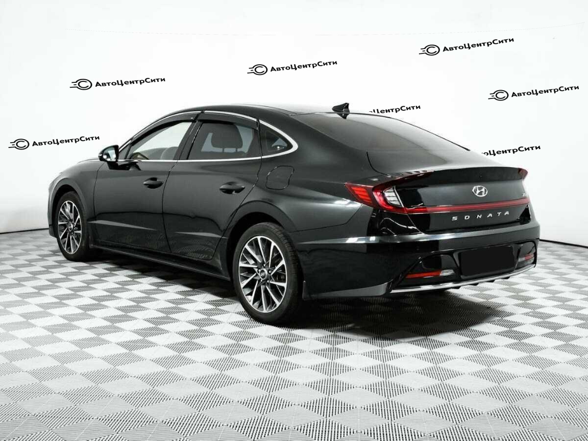 Hyundai Sonata с пробегом — 2021 год. Фото: #6