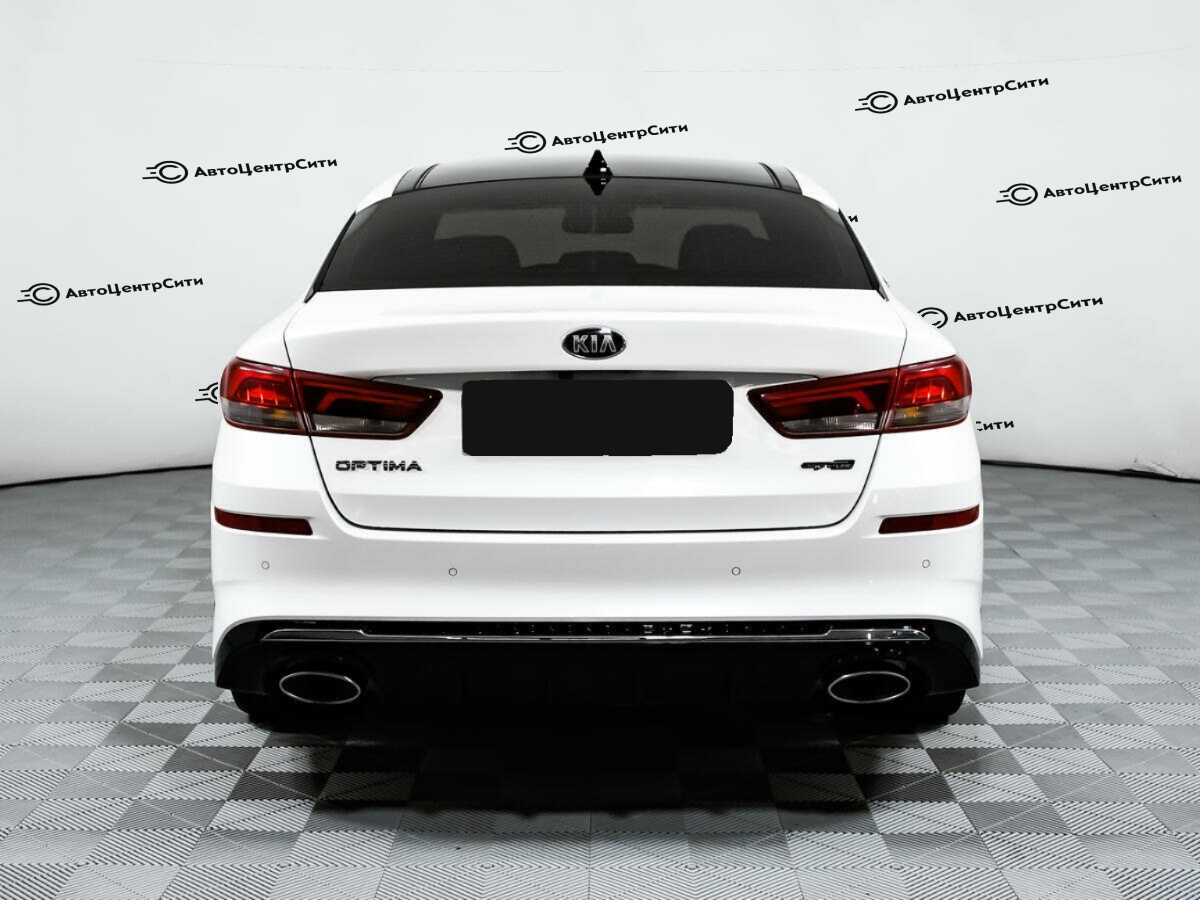 Kia Optima с пробегом — 2018 год. Фото: #4
