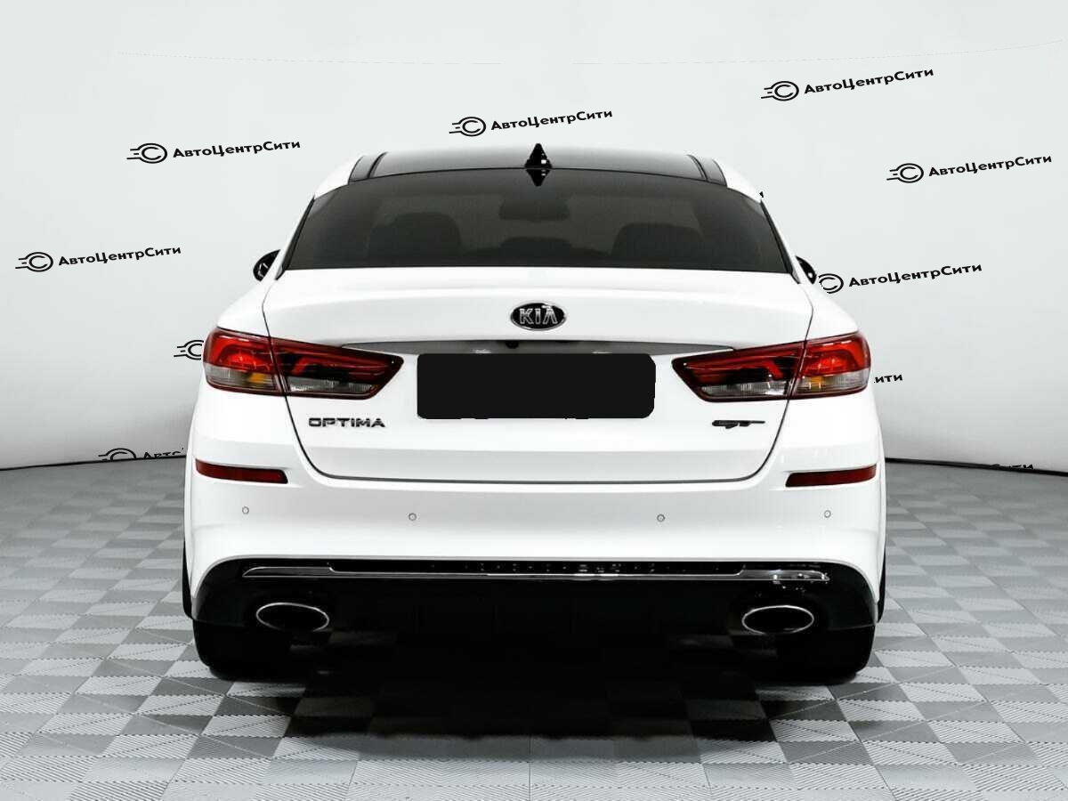 Kia Optima с пробегом — 2018 год. Фото: #5