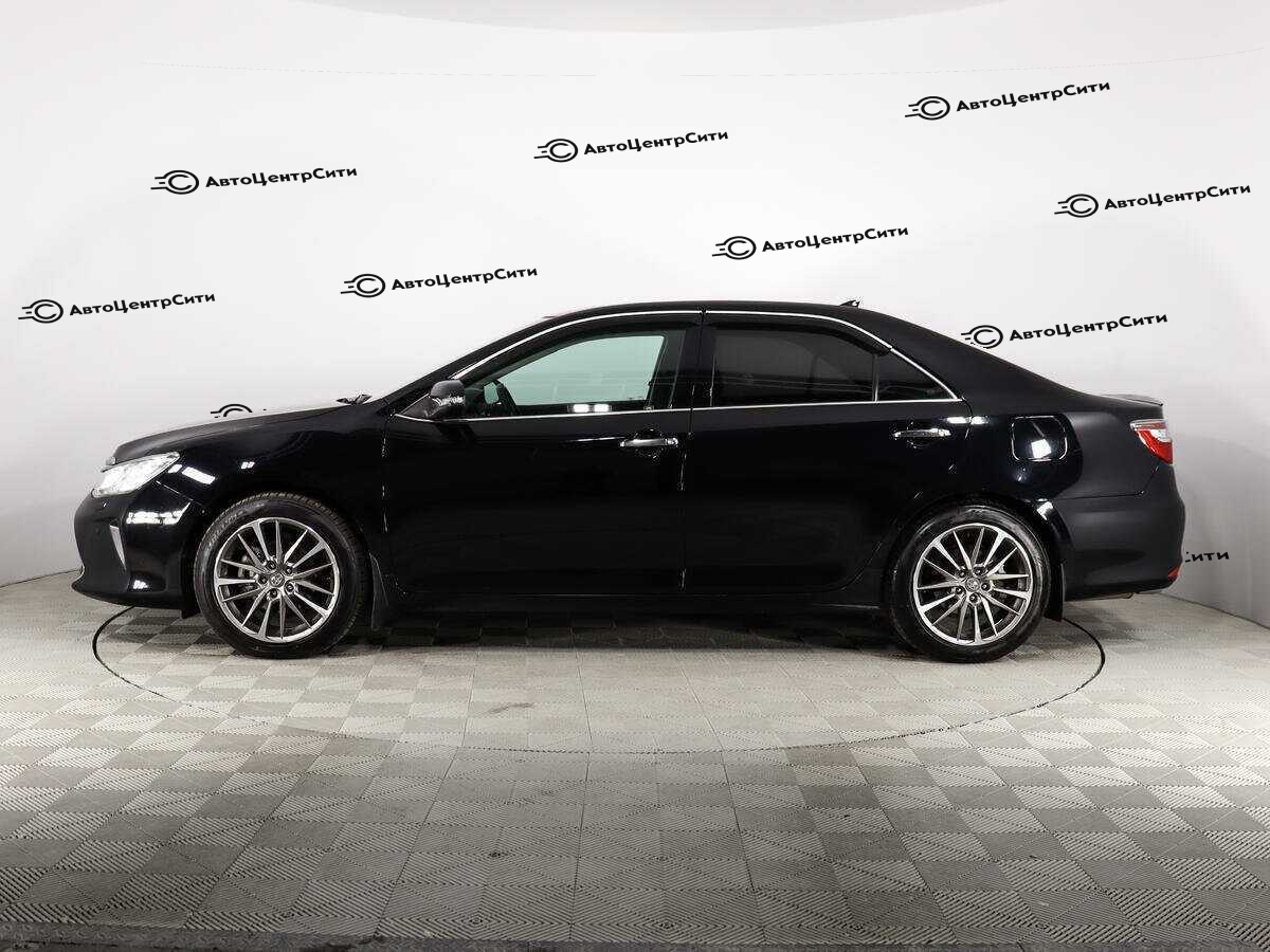 Toyota Camry с пробегом — 2016 год. Фото: #3