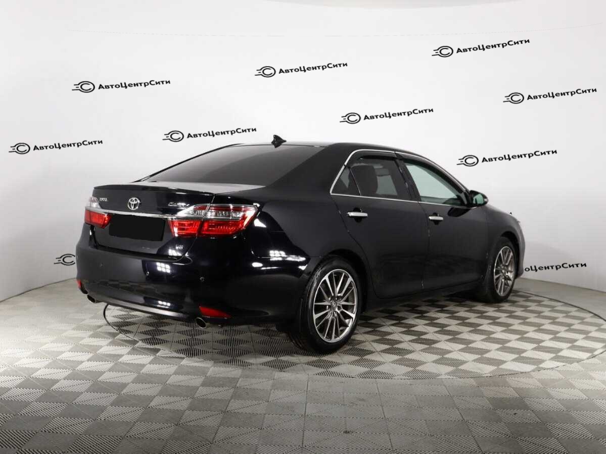 Toyota Camry с пробегом — 2016 год. Фото: #7