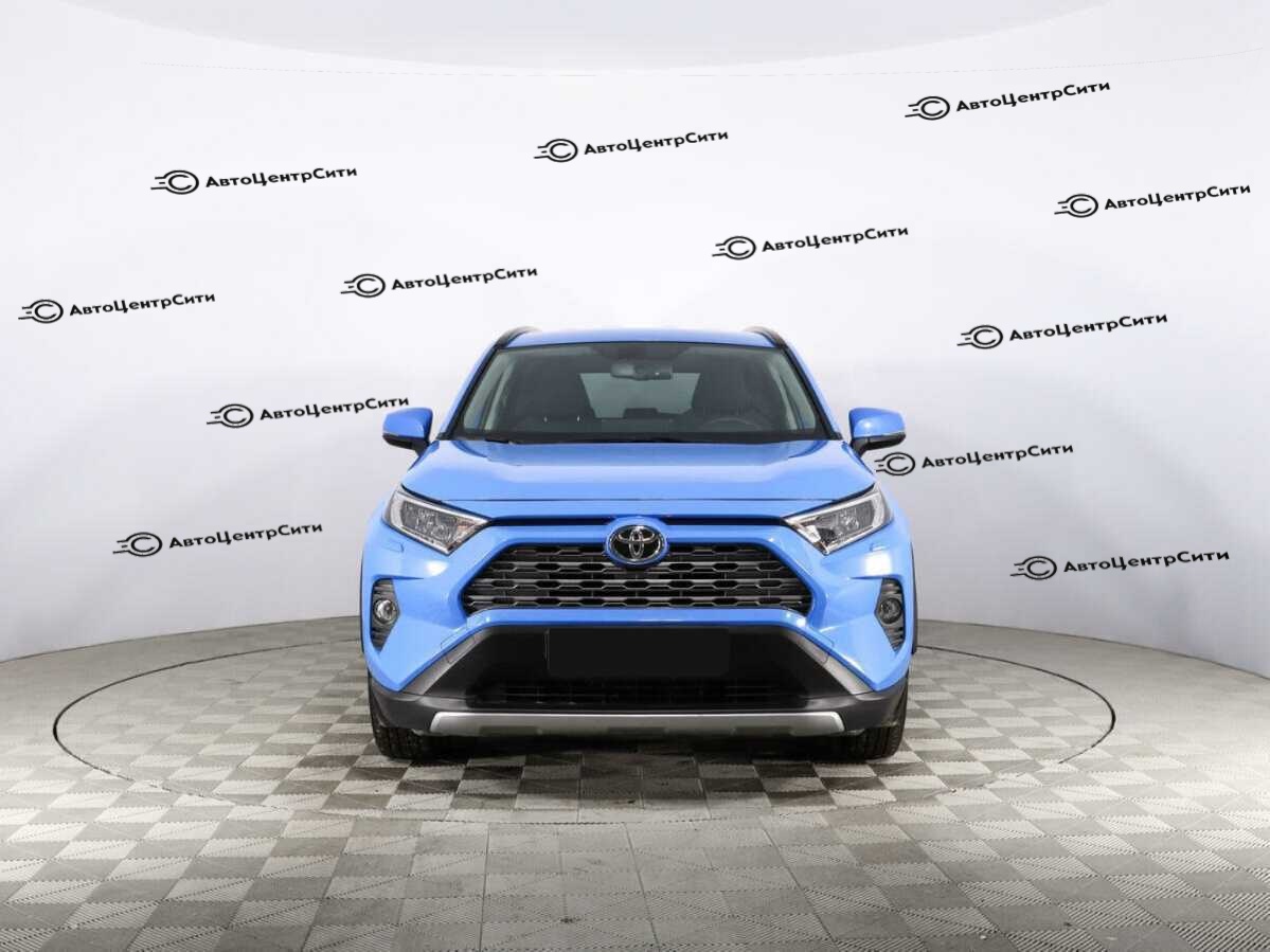 Toyota RAV4 с пробегом — 2021 год. Фото: #1