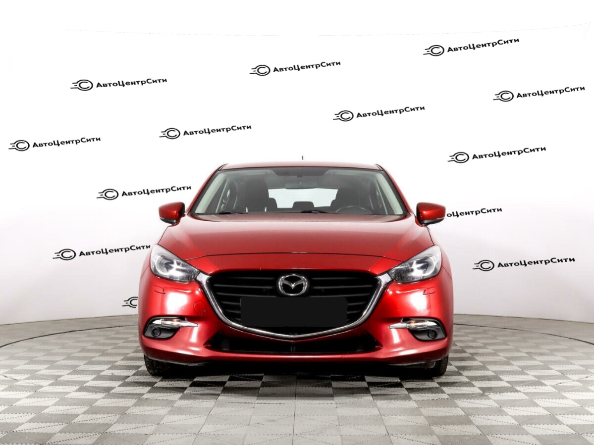 Mazda 3 с пробегом — 2016 год. Фото: #1