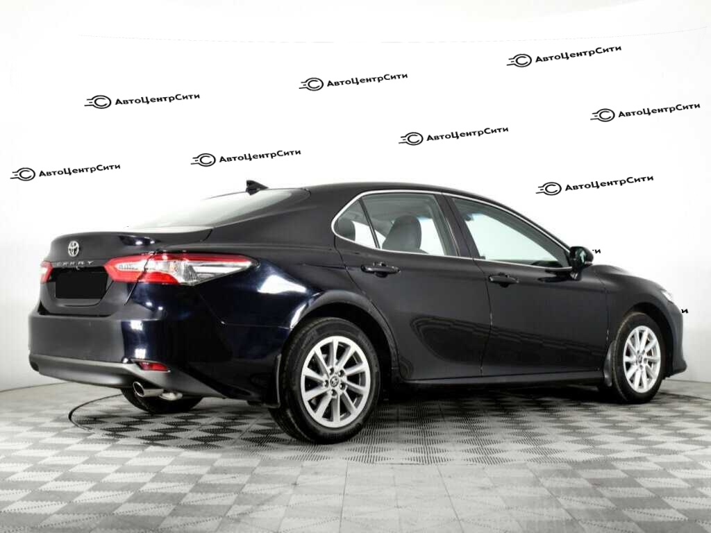 Toyota Camry с пробегом — 2021 год. Фото: #4