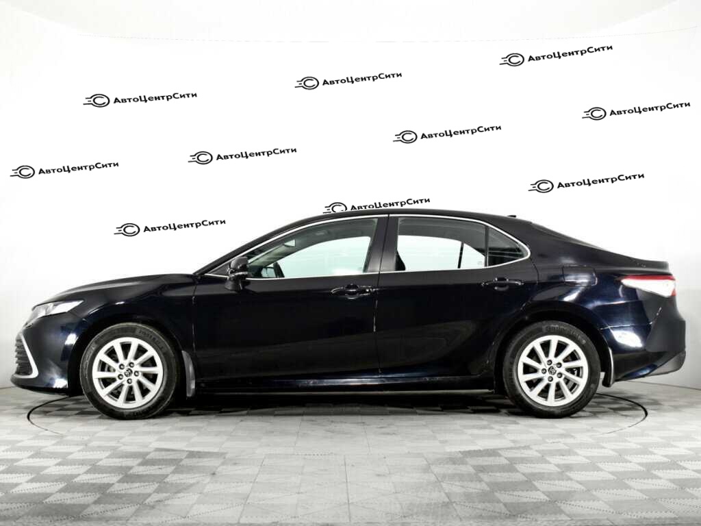 Toyota Camry с пробегом — 2021 год. Фото: #7