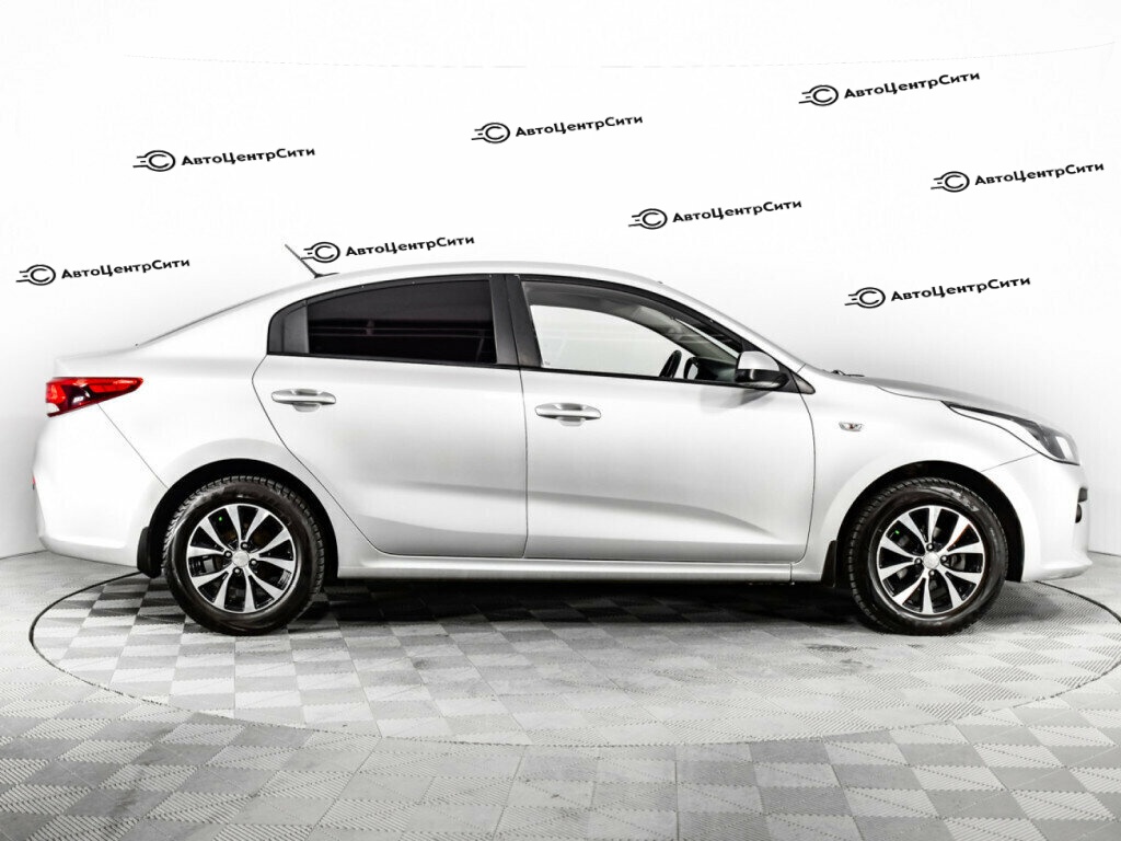 Kia Rio с пробегом — 2019 год. Фото: #3