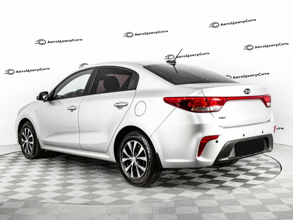 Kia Rio с пробегом — 2019 год. Фото: #6