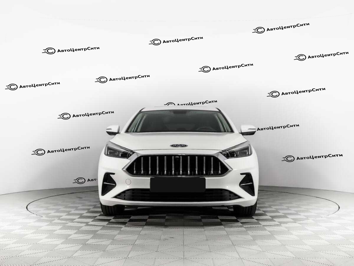 JAC J7 с пробегом — 2021 год. Фото: #1