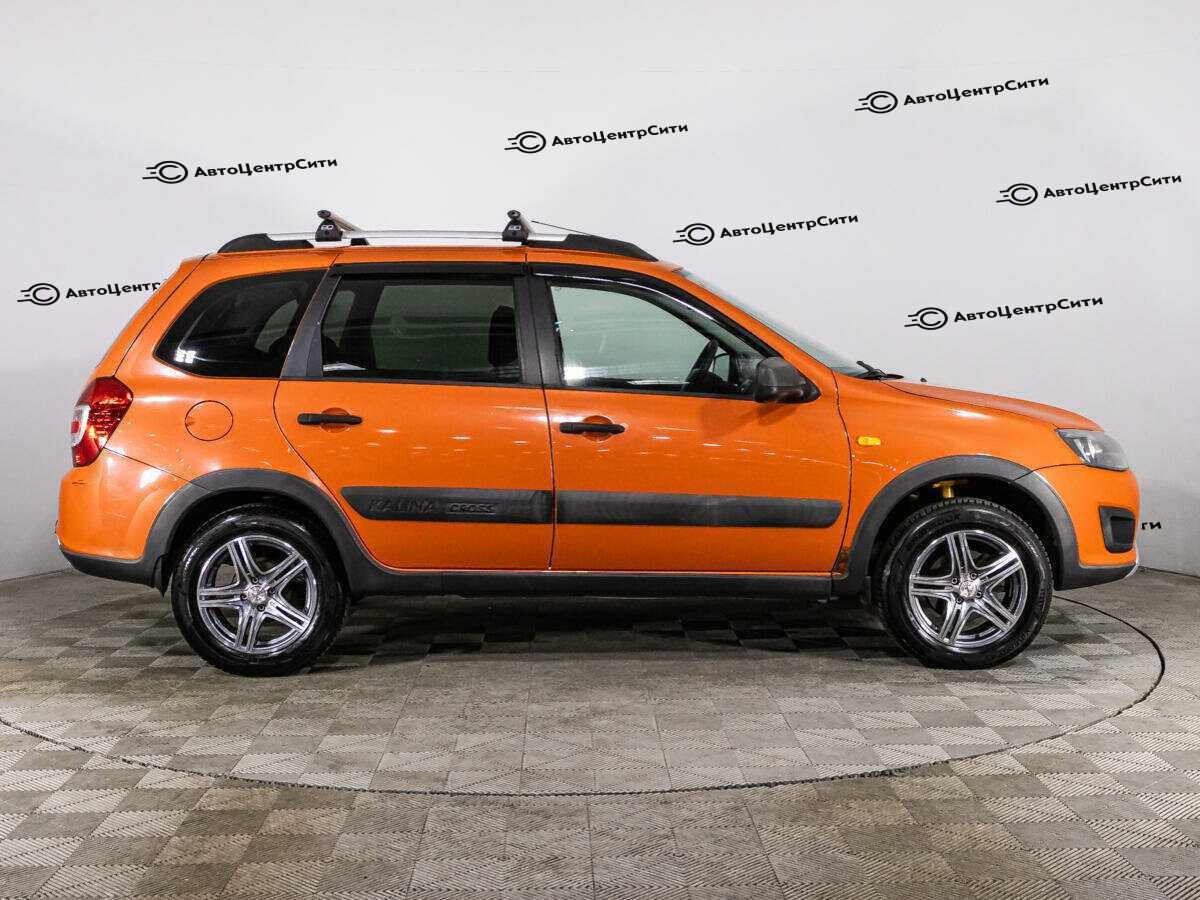 Lada (ВАЗ) Kalina с пробегом — 2015 год. Фото: #3