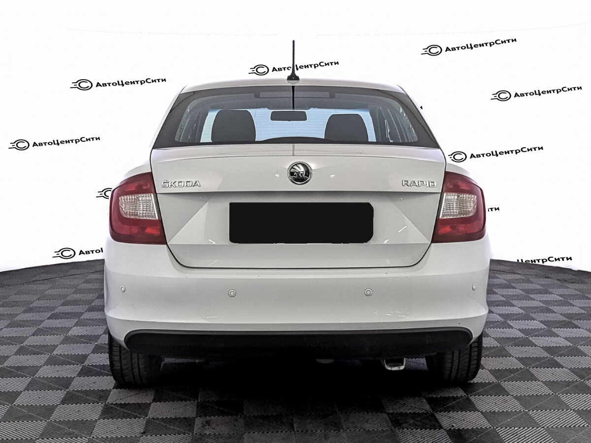 Skoda Rapid с пробегом — 2019 год. Фото: #5