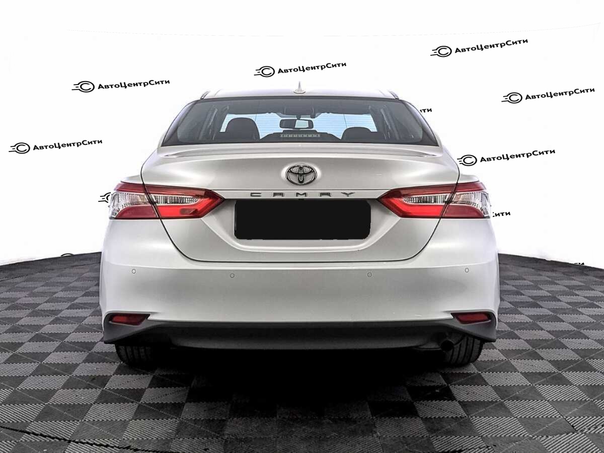 Toyota Camry с пробегом — 2021 год. Фото: #5
