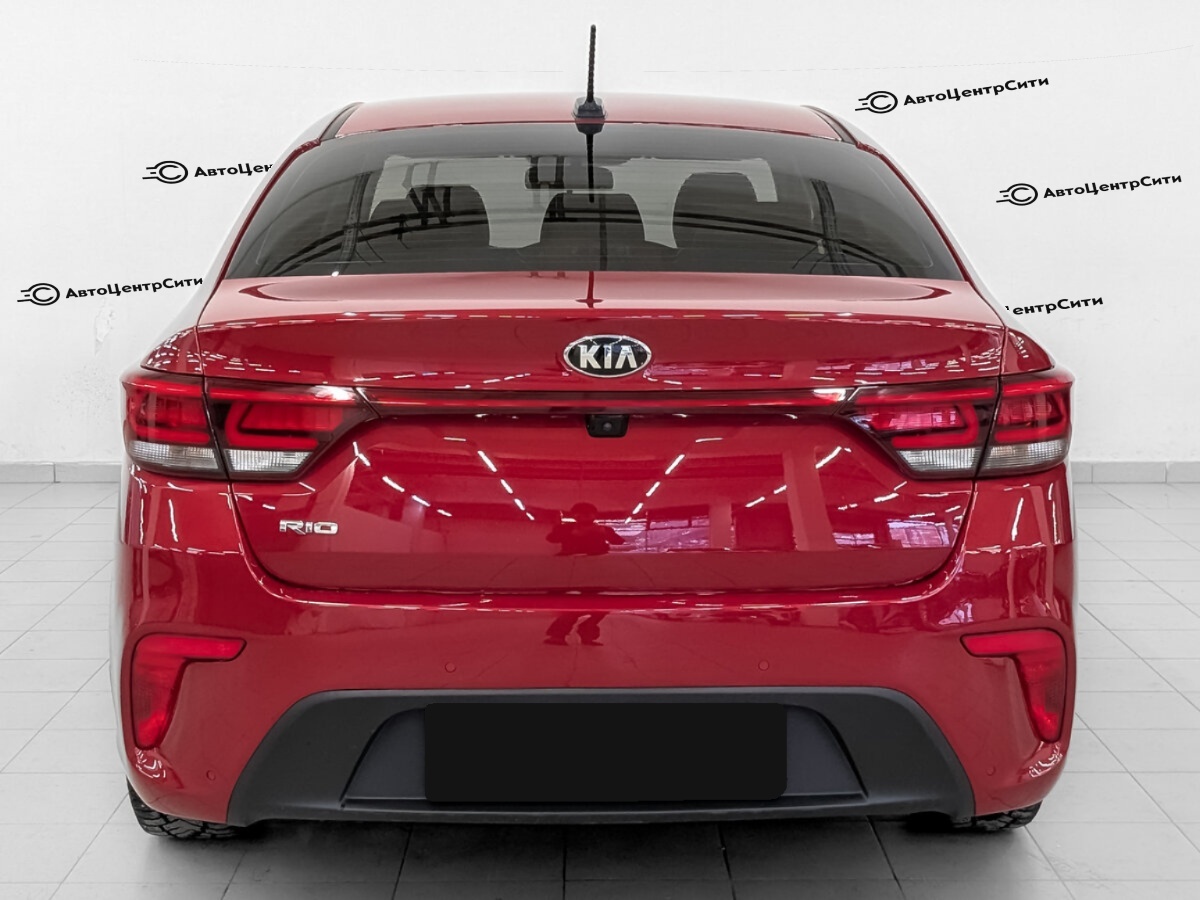 Kia Rio с пробегом — 2017 год. Фото: #5