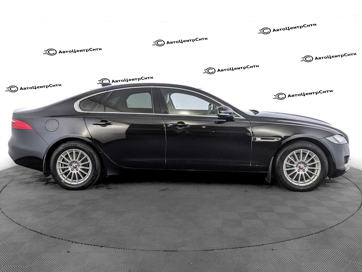 Jaguar XF с пробегом — 2018 год. Фото: #3