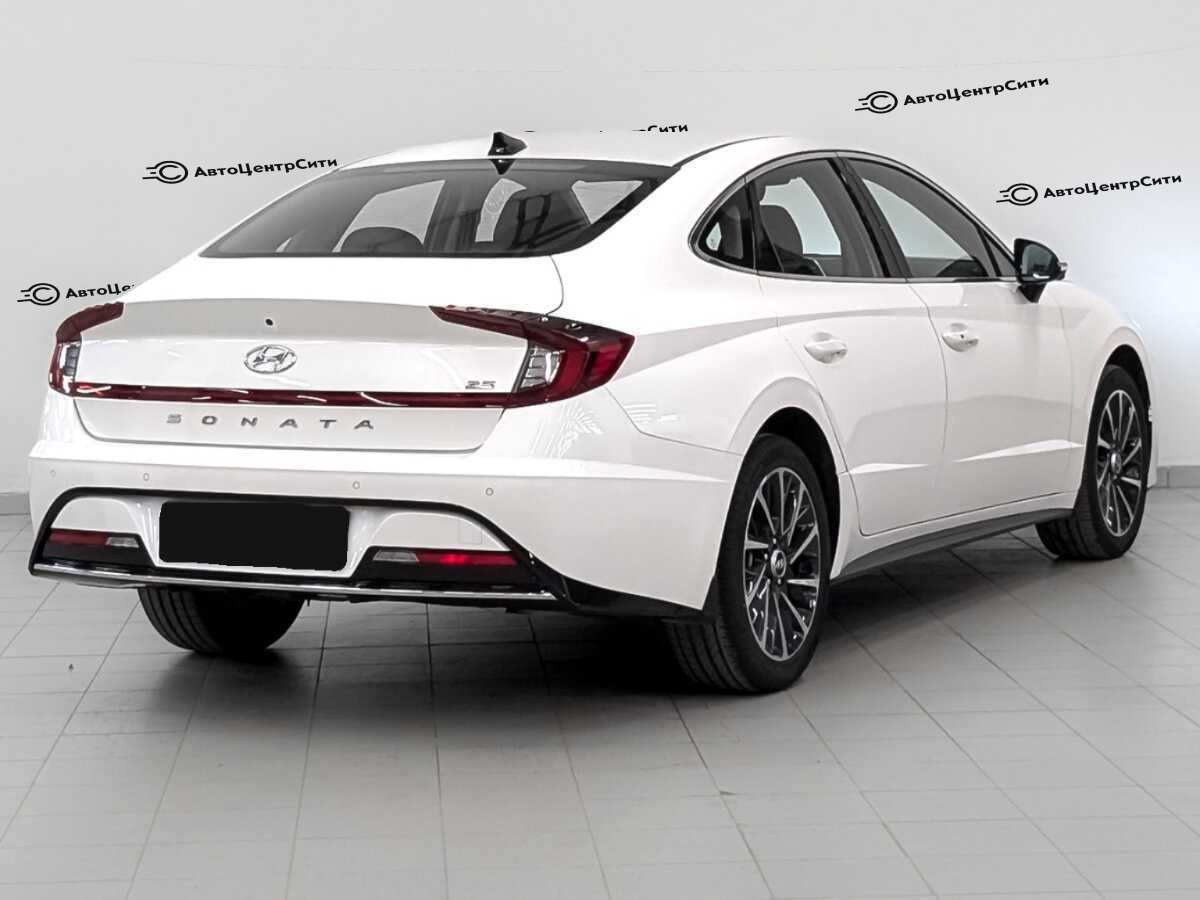 Hyundai Sonata с пробегом — 2022 год. Фото: #4