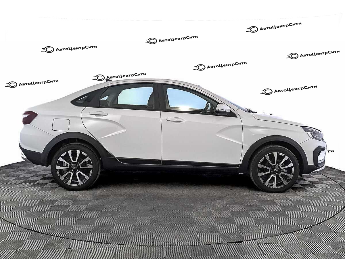 Lada (ВАЗ) Vesta с пробегом — 2024 год. Фото: #3