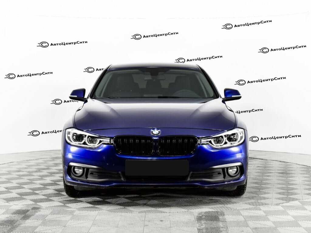 BMW 3 серии с пробегом — 2017 год. Фото: #1
