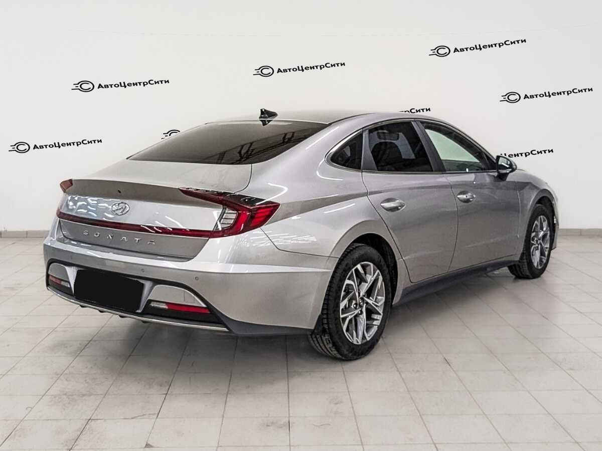 Hyundai Sonata с пробегом — 2022 год. Фото: #4