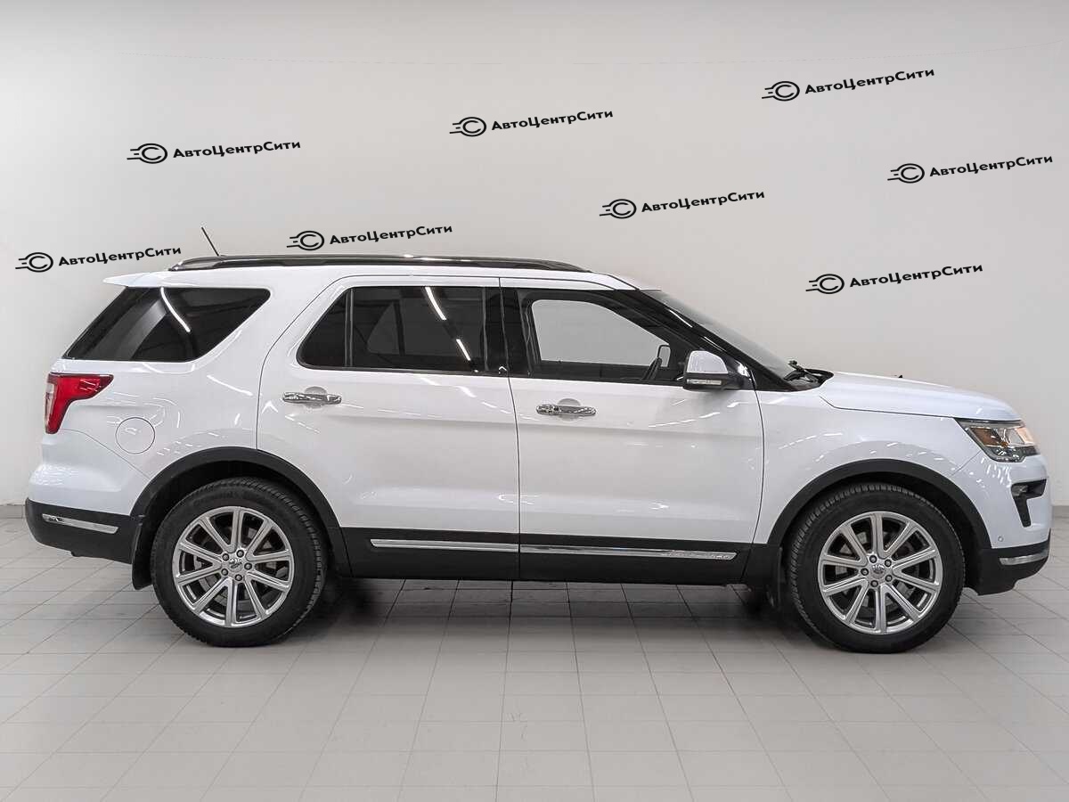 Ford Explorer с пробегом — 2019 год. Фото: #3