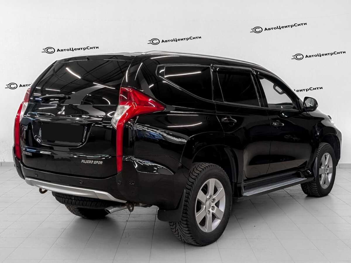 Mitsubishi Pajero Sport с пробегом — 2019 год. Фото: #4