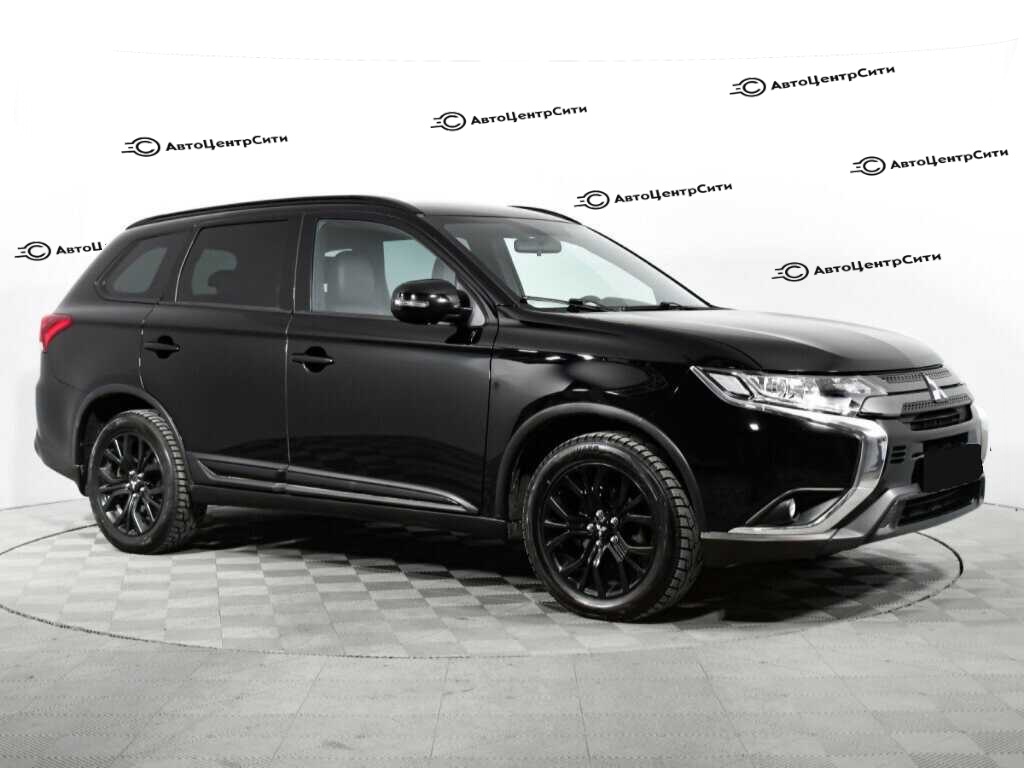 Mitsubishi Outlander с пробегом — 2021 год. Фото: #2
