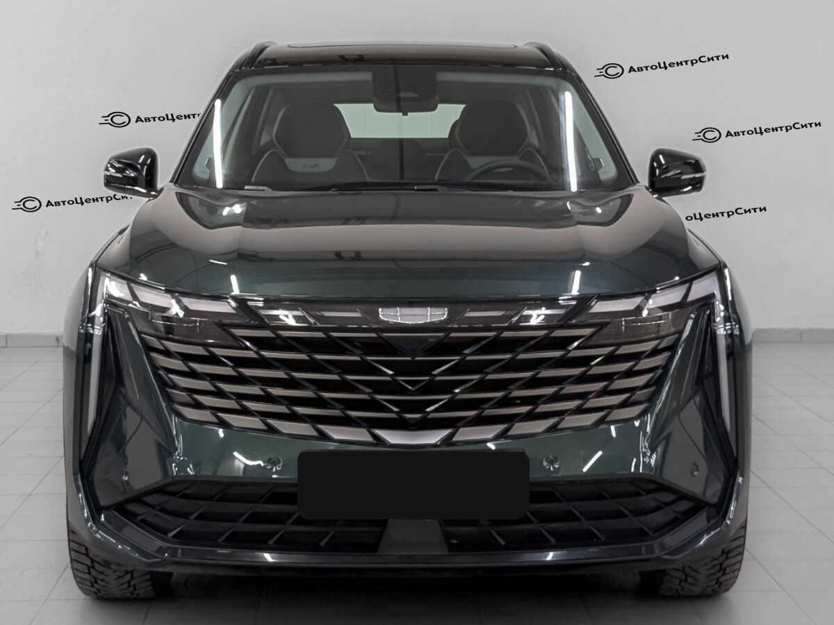 Geely Atlas с пробегом — 2024 год. Фото: #1