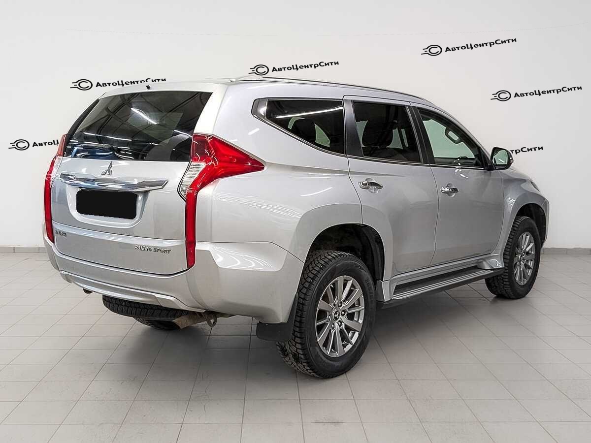 Mitsubishi Pajero Sport с пробегом — 2020 год. Фото: #4