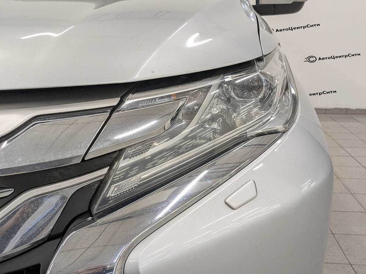 Mitsubishi Pajero Sport с пробегом — 2020 год. Фото: #10