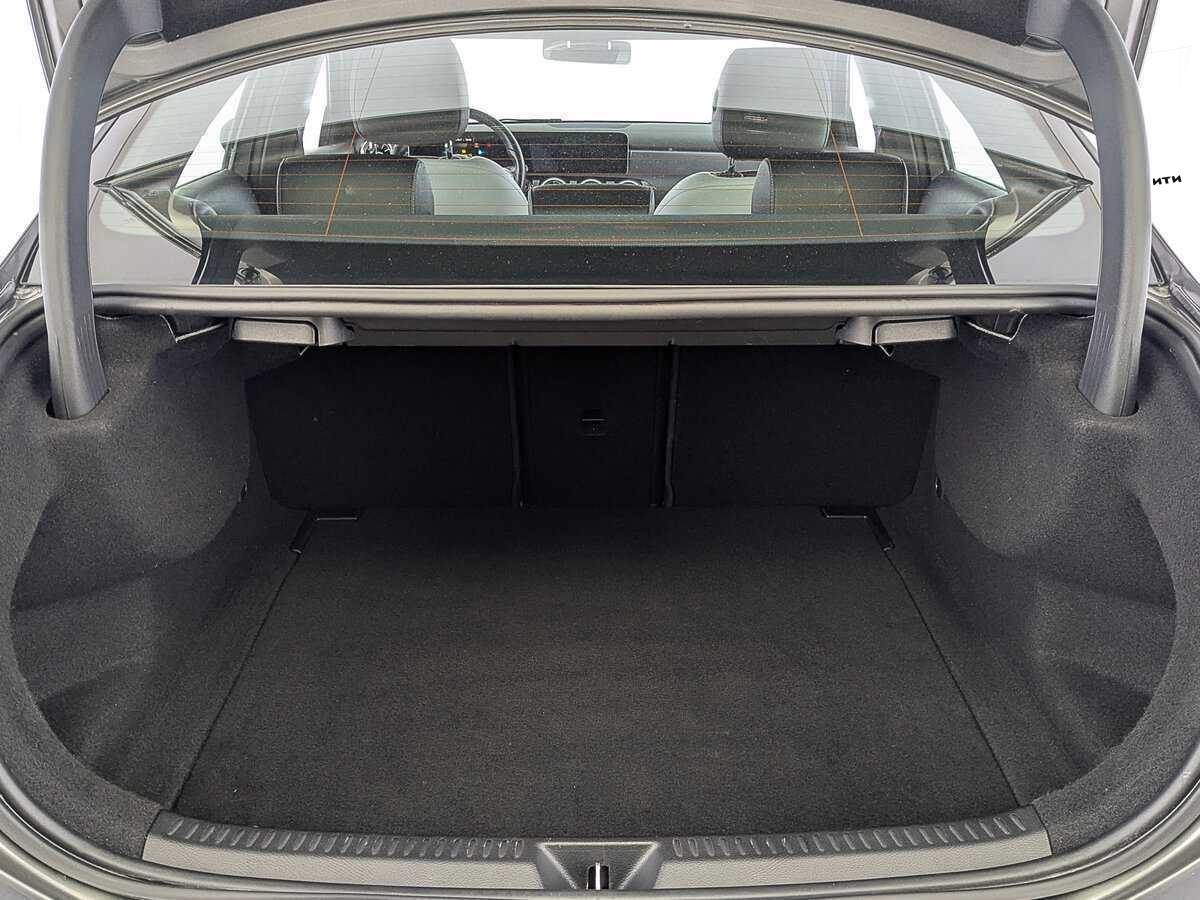 Mercedes-Benz A-Класс с пробегом — 2019 год. Фото: #9