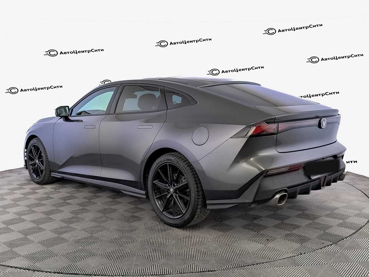 Changan UNI-V с пробегом — 2022 год. Фото: #6