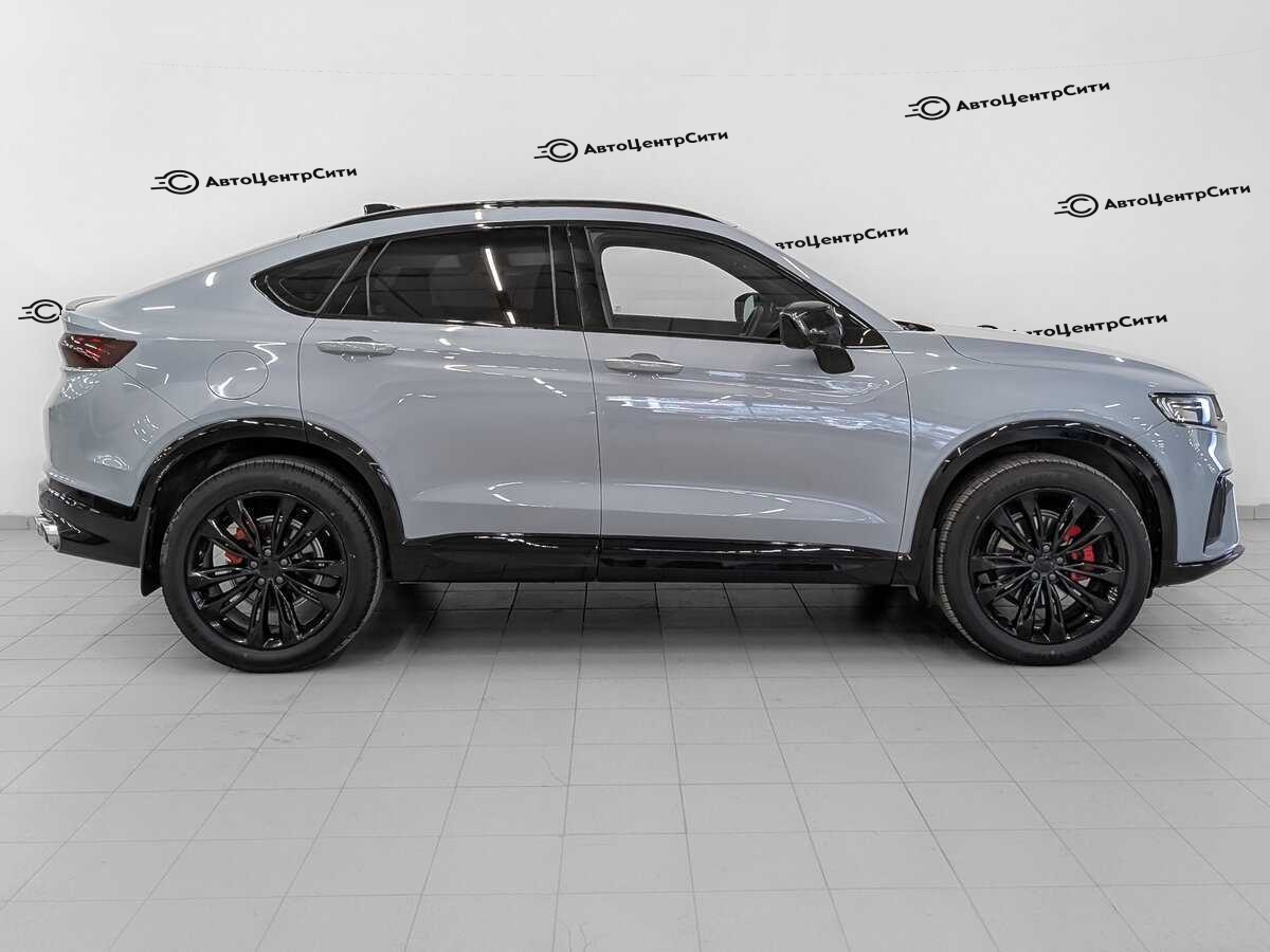 Geely Tugella с пробегом — 2023 год. Фото: #3